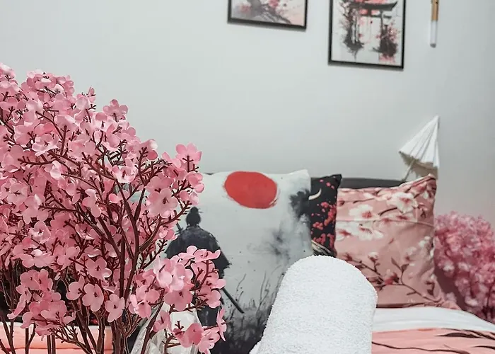 Apartamento Cozy Private 2-bedroom With Washer, Balcony, Karaoke, Netflix And Coffee - King And Queen Beds *