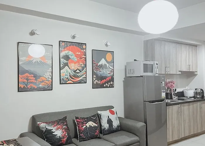 Cozy Private 2-bedroom With Washer, Balcony, Karaoke, Netflix And Coffee - King And Queen Beds